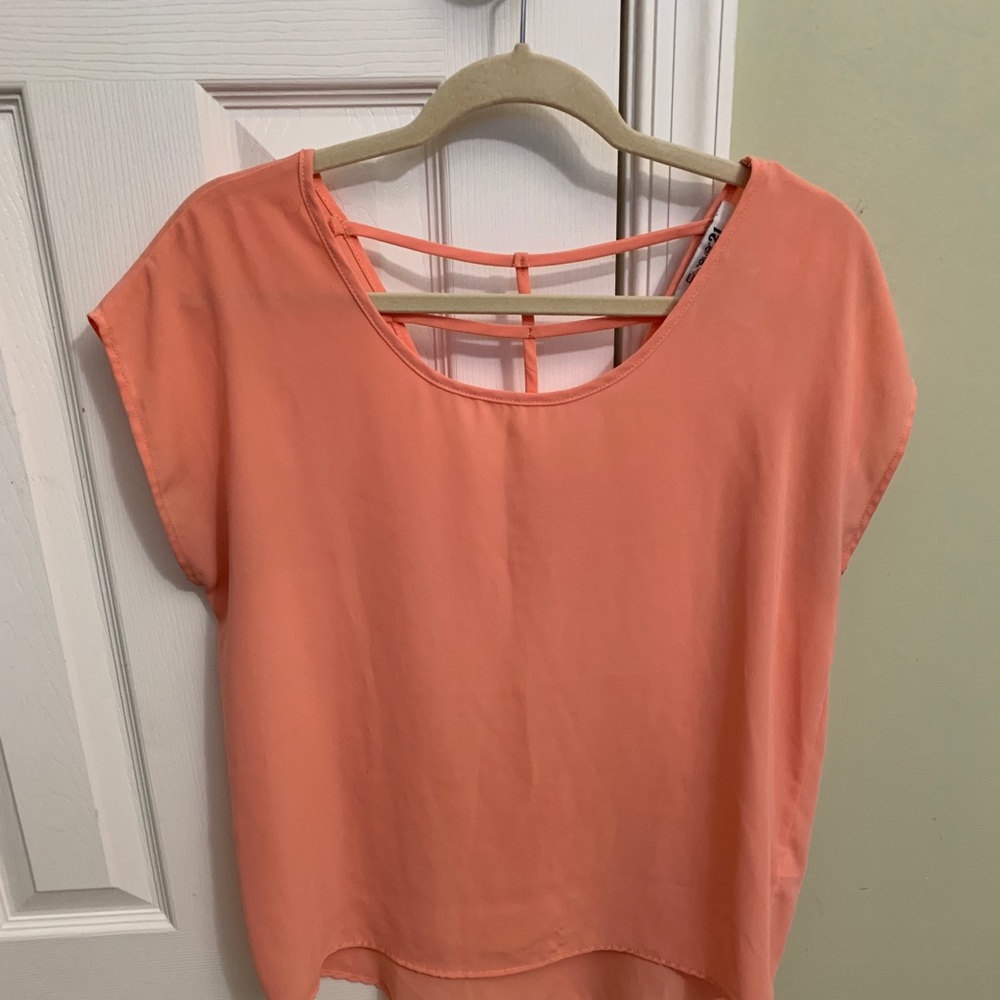 Pink short sleeve shirt